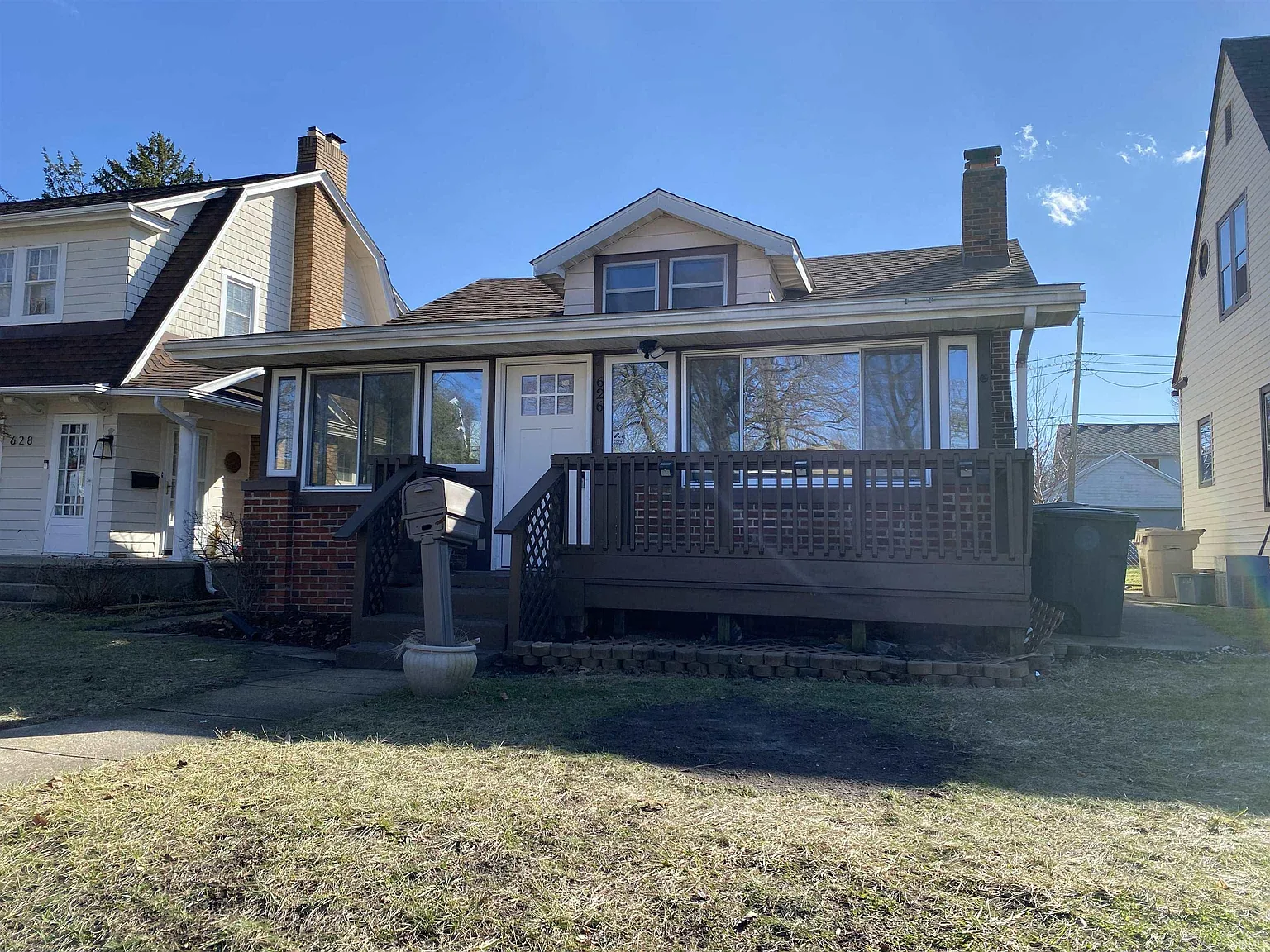 626 E Irvington Ave photo 1