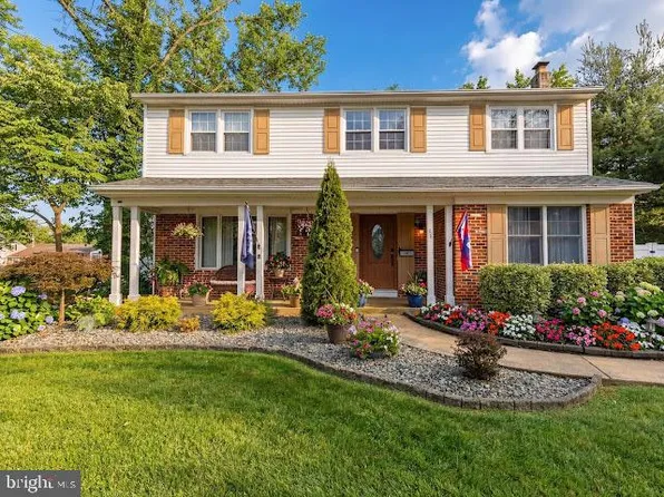 806 Marlborough Ave, Blackwood, NJ 08012