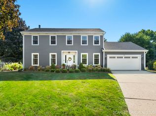 742 S River Rd, Naperville, IL 60540