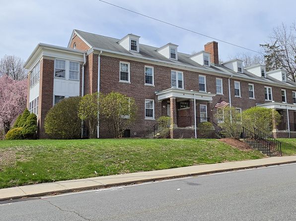 27 Elm Rd #A