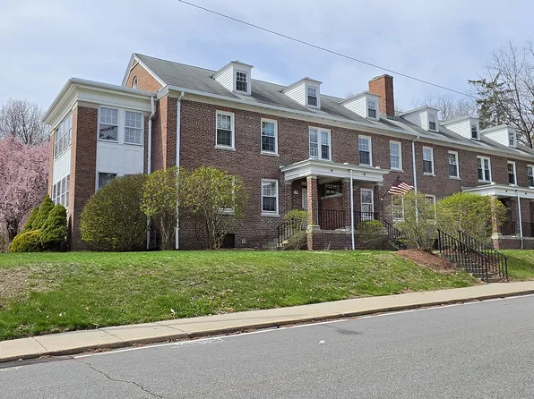 27 Elm Rd #A, Devens, MA 01434