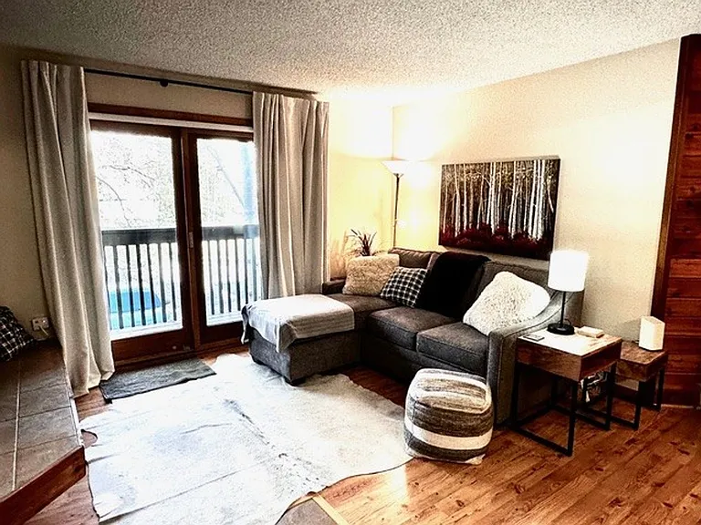 549 Rainbow Dr #C-549C — Photo 3