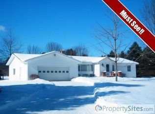 206 Meadow Ln, Hastings, MI 49058