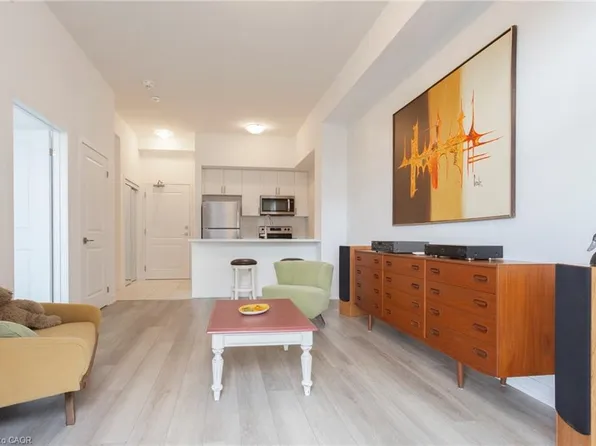 460 Dundas St E #119, Hamilton, ON L8B 0G7