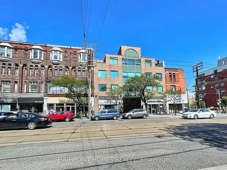 360 College St #401 — Photo 3