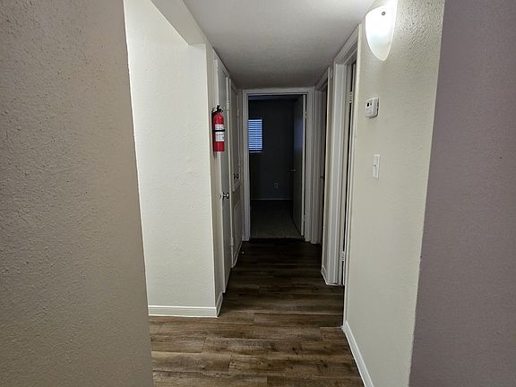 5th image of 404 W Coombs St #10