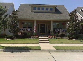 9854 Cedarcrest Dr, Aubrey, TX 76227