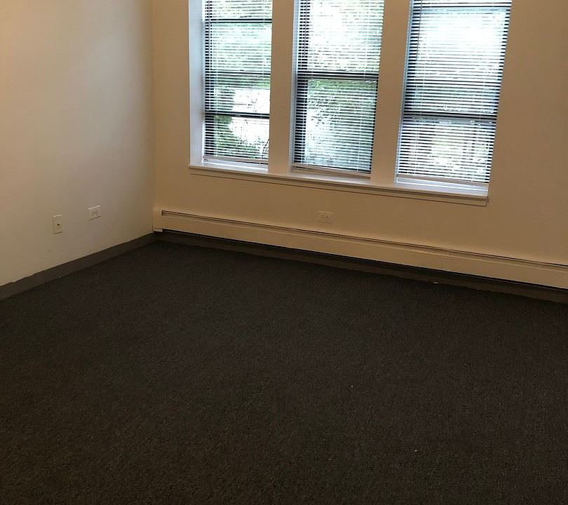 1st image of 542 N Pine Ave APT 110