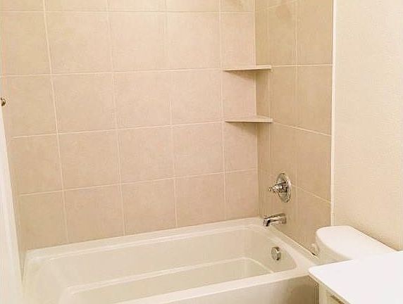 3rd image of 4220 Tallulah Dr