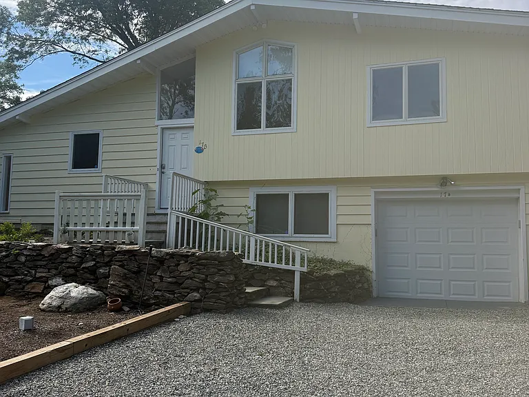 14 Long Lots Rd — Photo 13