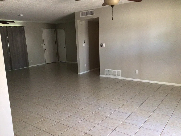1646 N Daffodil St — Photo 13