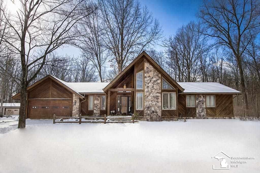 2147 W Dean Rd, Temperance, MI 48182 | Zillow