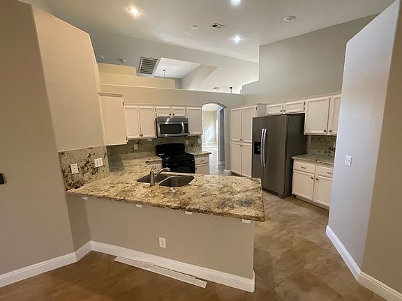 2nd image of 3301 Sabino Canyon St