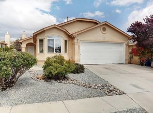 7823 Grayson Rd NW, Albuquerque, NM 87120
