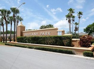 955 Celtic Cir, Tarpon Springs, FL 34689