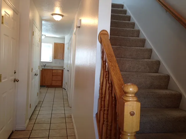 1042 N 200 W #4 — Photo 4