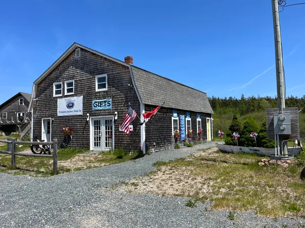 4 Duck Pond Road, Winter Harbor, ME 04693
