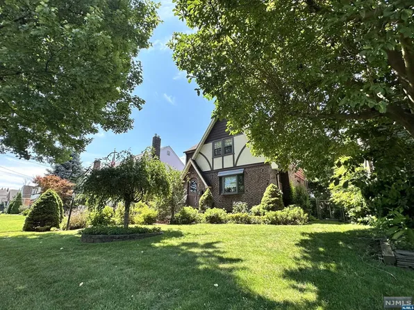114 Madison Ave, Hasbrouck Heights, NJ 07604