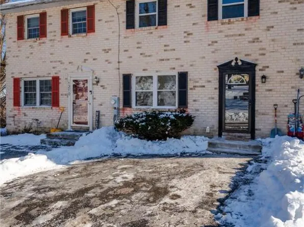 1212 Graham St, Fountain Hill, PA 18015