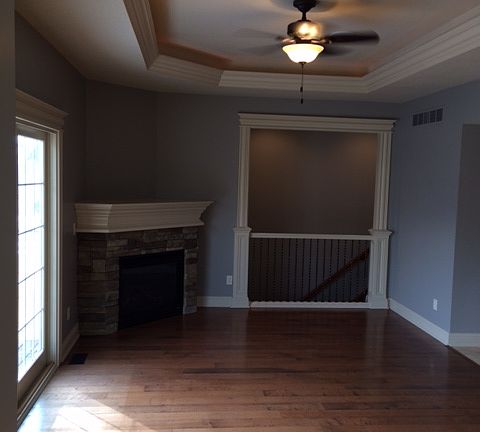 Great rm w/ sliders to deck