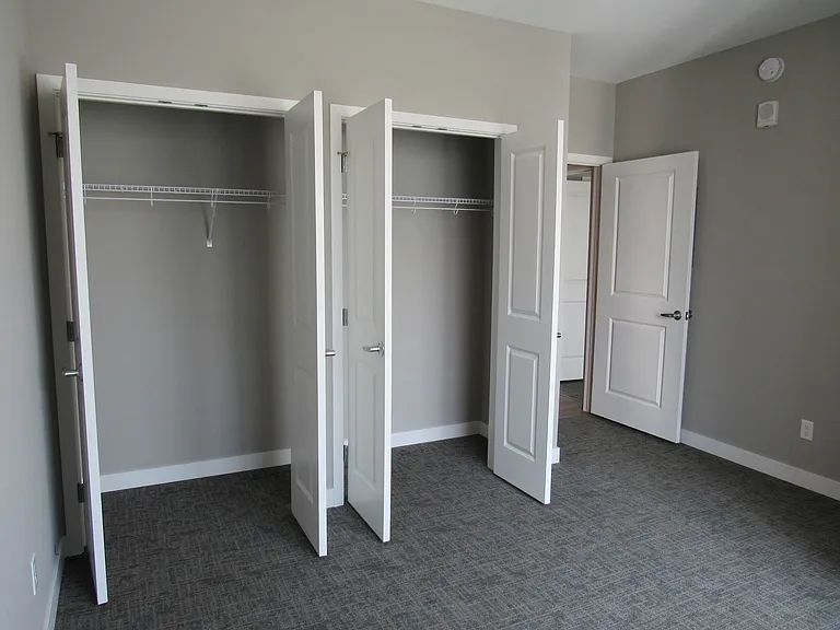 Lighthouse Lofts — Photo 23