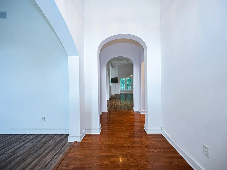 1209 Wood Iris Ln — Photo 5