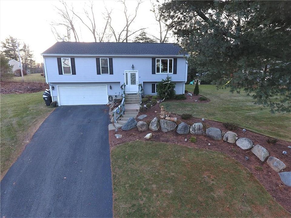 1st image of 19 Black Oak Ct