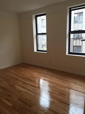 Rented by Roberto Guilbet, LREB | media 8