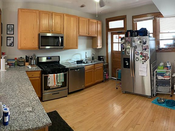 2nd image of 1109 N Ashland Ave #3