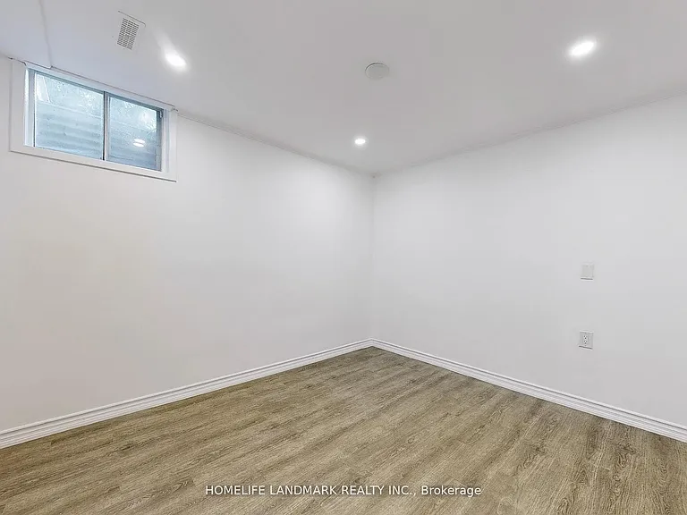 58 London Rd #BASEMENT — Photo 9