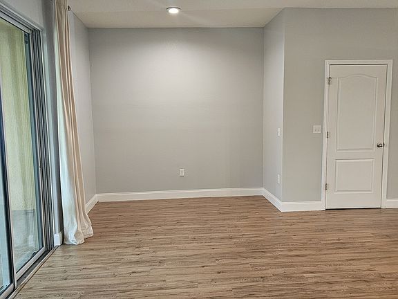 3rd image of 13917 River Willow Pl