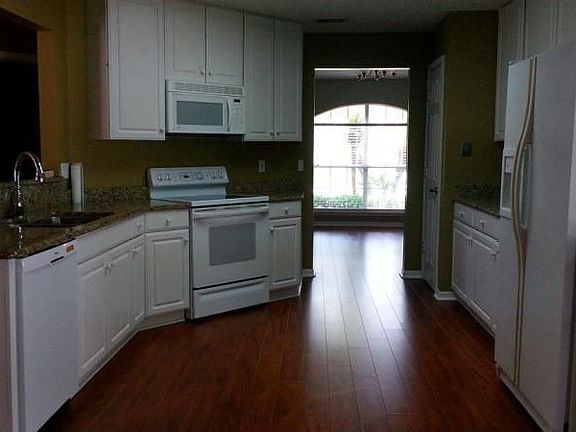 4th image of 104 Calley Ct