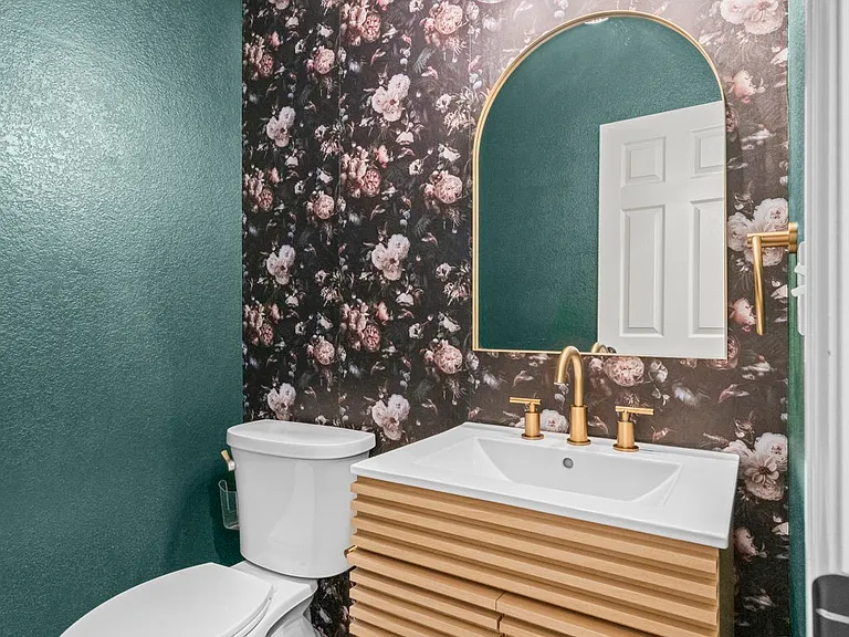 22530 E Bellewood Dr — Photo 7