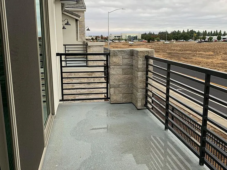 490 W Mahogany Ln — Photo 37