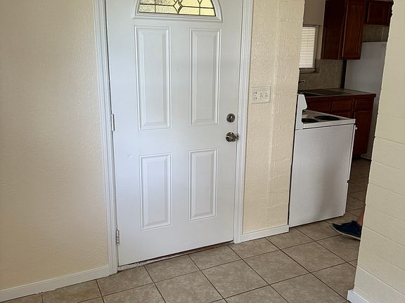 4th image of 3911 Picciola Rd