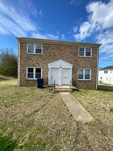 2305 Poplar St Photo 1