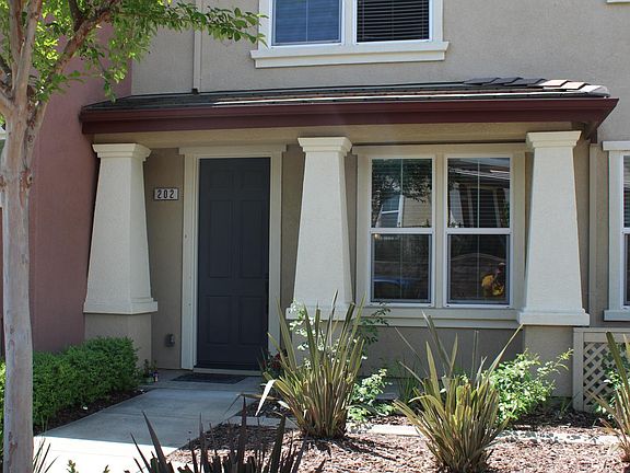 2nd image of 202 Blossom Rock Ln