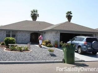 908 Lake View Dr, Mission, TX 78572