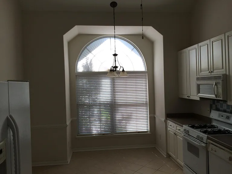 2624 Hartley St — Photo 6