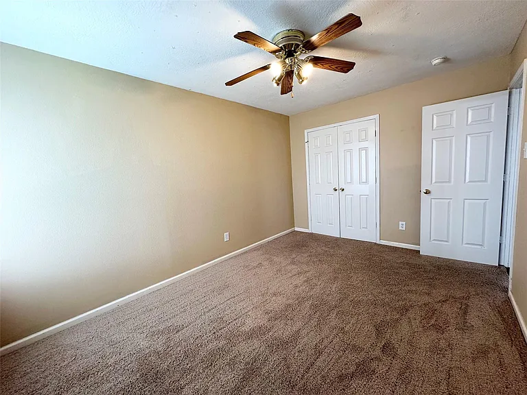 9922 Sand Lodge Ln — Photo 20