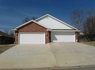 1229 Lake View Est, Alma, AR 72921