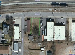 747 Main Ave SW, Hickory, NC 28602