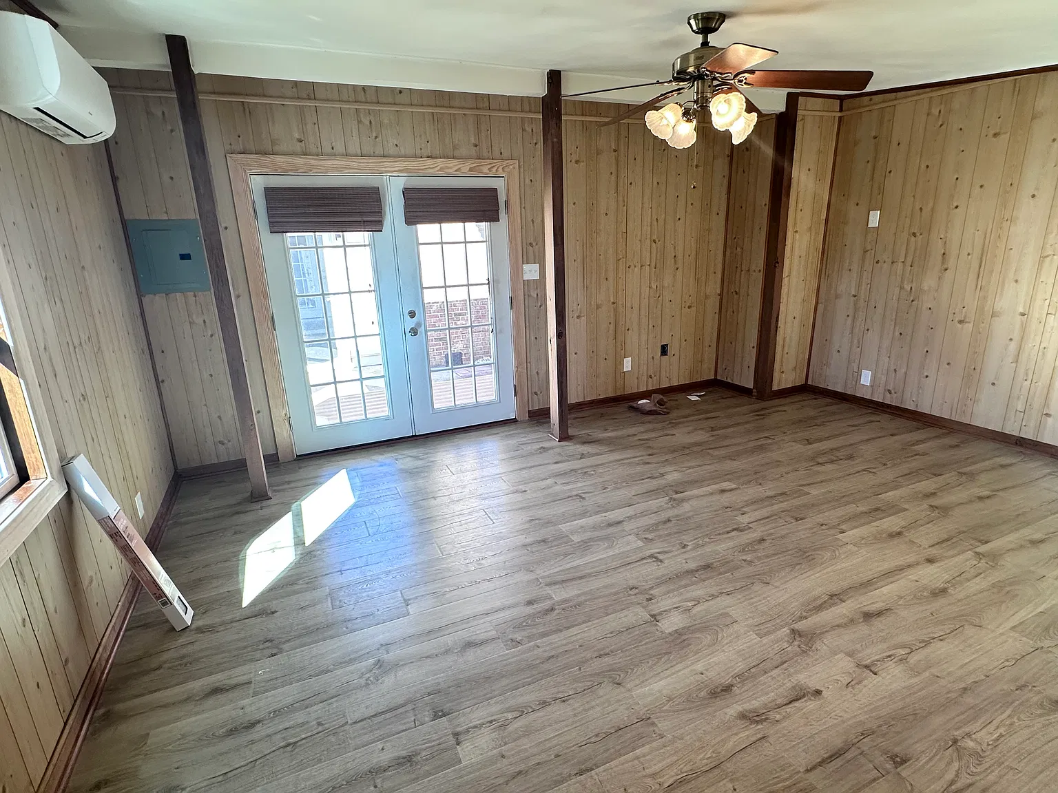 4 bed, 2.5 bath, 2128 sqft, $2,995 — Photo 2