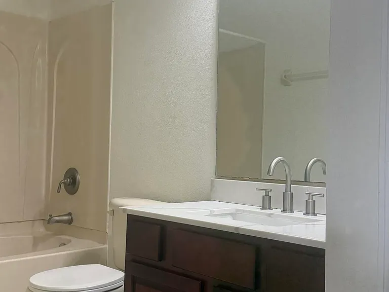 401 Honeycomb Way — Photo 31