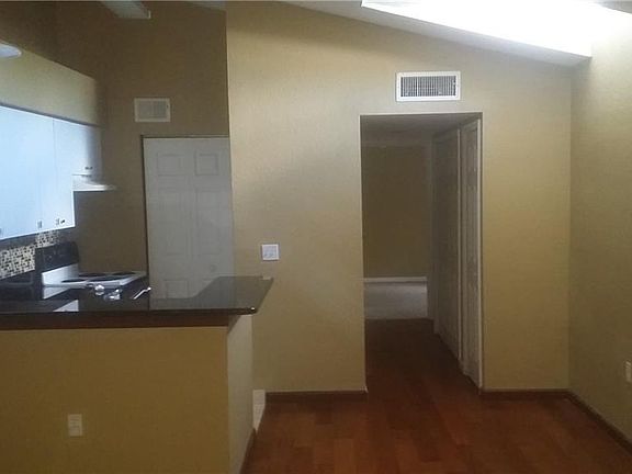 5th image of 5105 City St APT 832
