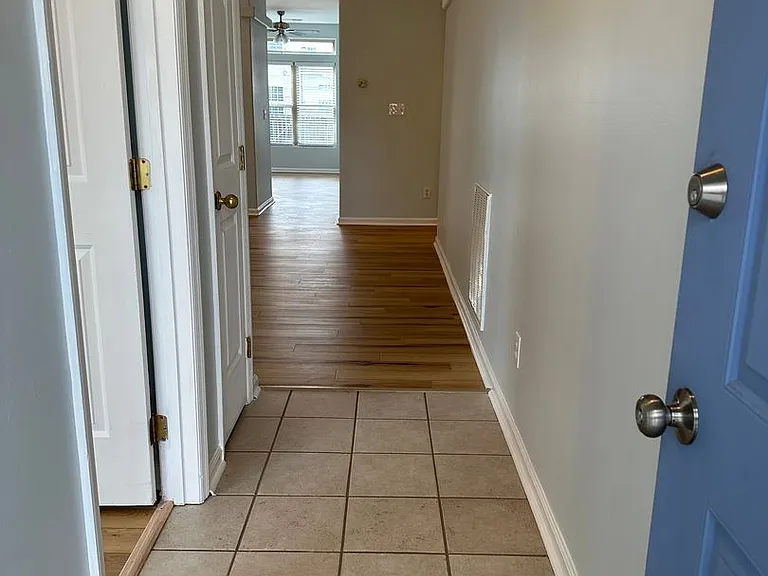 333 Spring Valley Ln — Photo 20