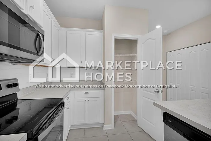 3996 Village View Ln — Photo 9