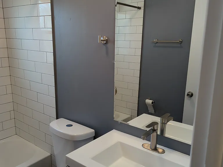 793 Wiltshire Rd — Photo 10