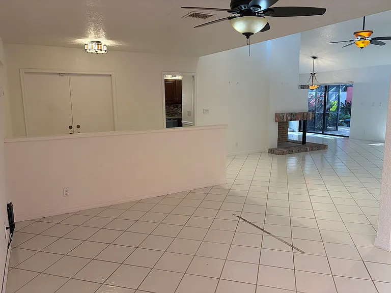 21435 Campo Allegro Dr — Photo 12