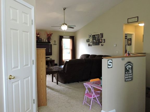 3rd image of 4330 Foxfire Dr